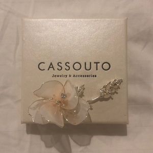 Cassouto hair accessory